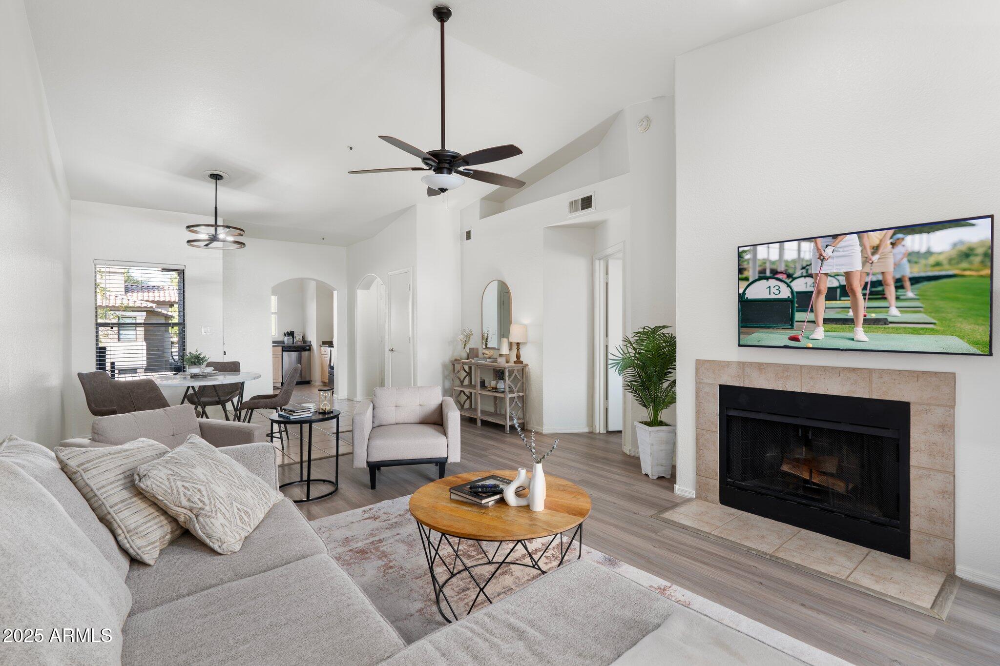 9600 N. 96th Street #278 – Modern Comfort Meets Prime Location!