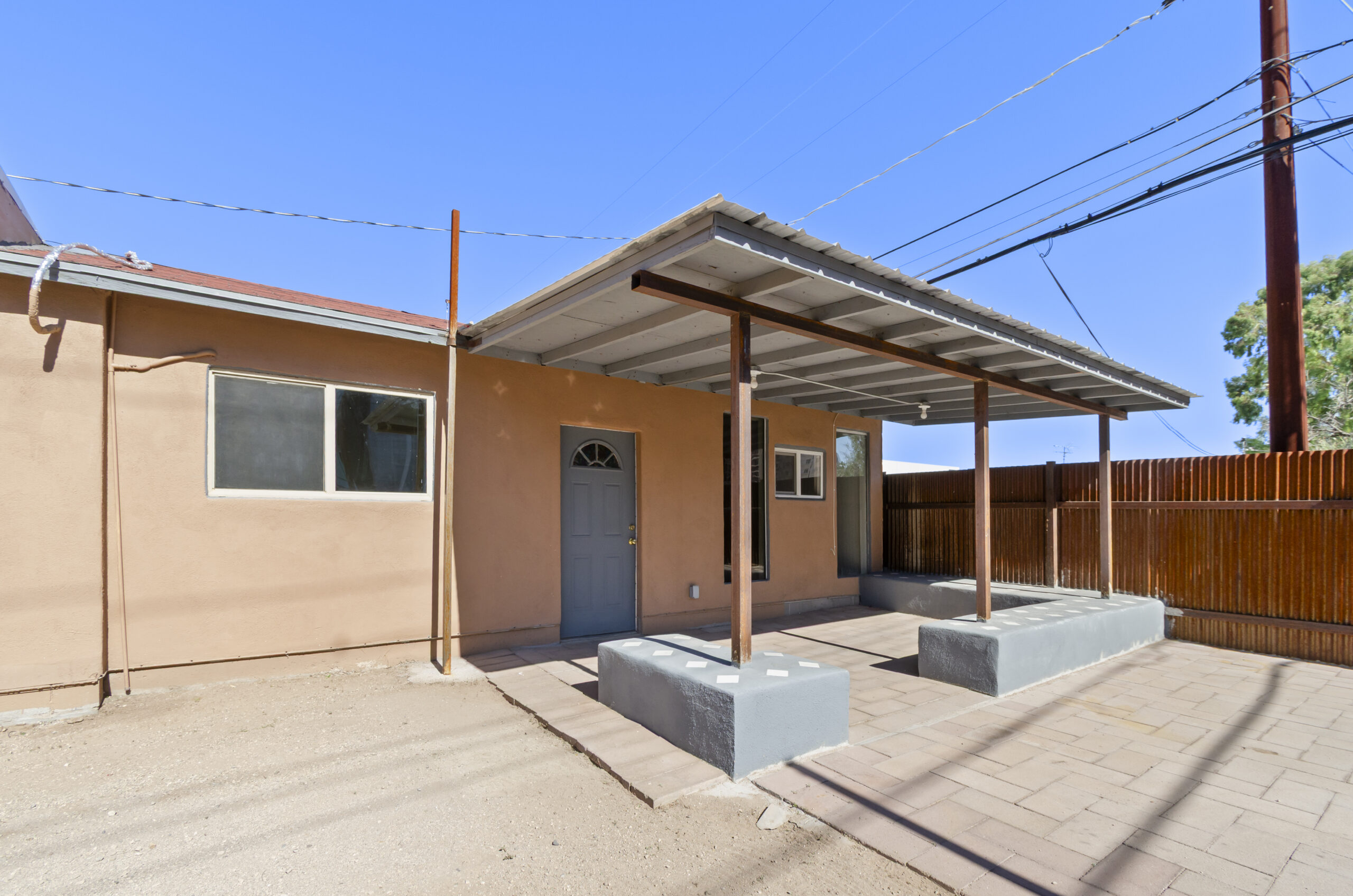 1541 E Mabel Unit 2
