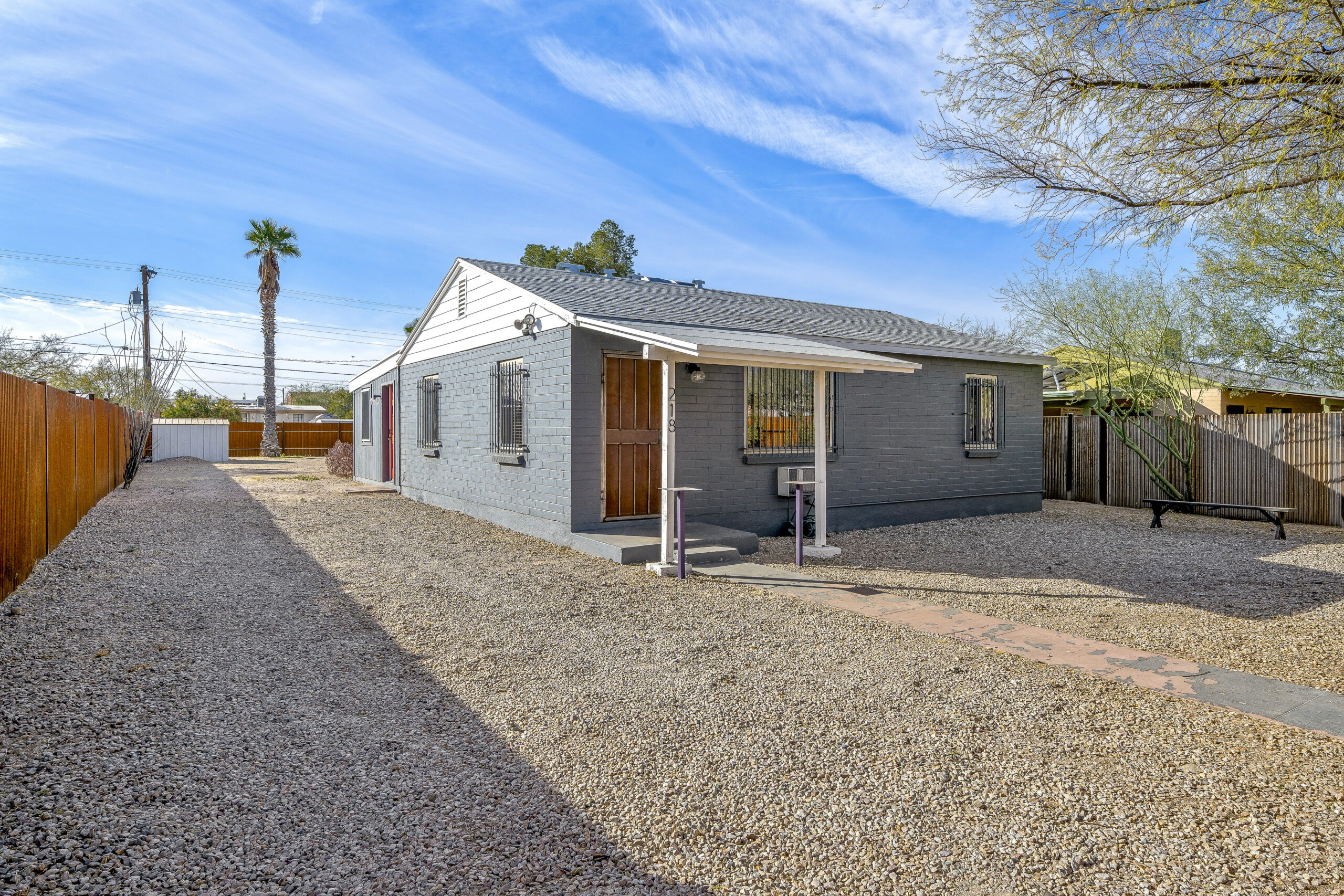 218 E Linden Street!